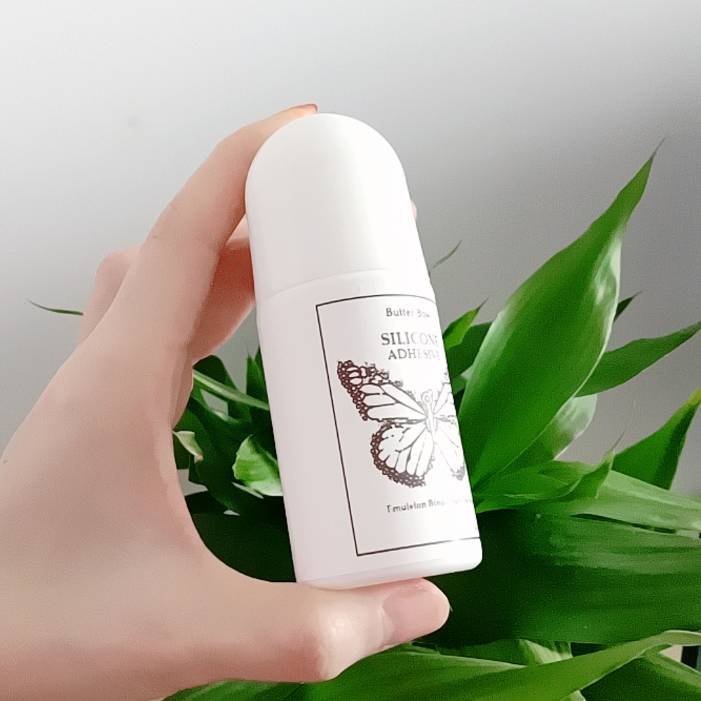 CD Silicone Adhesive Roll-On E - Strapless Bra Adhesive recensione e prezzo